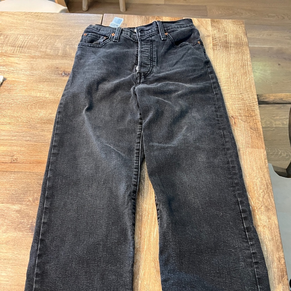 Levi's Women's Ribcage Straight Ankle Jeans - Black Rinse, 26